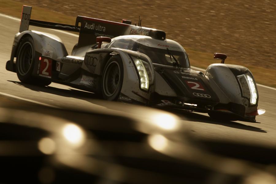  Audi R18 TDI Ultra Le Mans 24hr 2011 года  (фото 30 из 108)